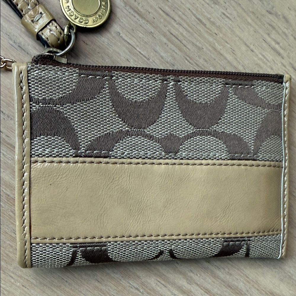 Coach Signature Brown and Tan Keychain Wallet - Picture 4 of 9